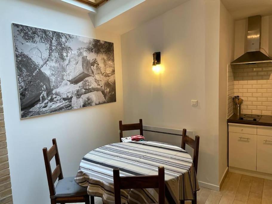 Apartamento Le Cosy - 2 Pers - Hyper Centre De Fontainebleau Exterior foto